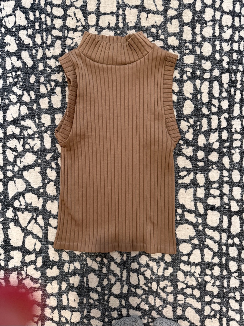 Yahada Ribbed Mock Neck Tank in Camel Brown
